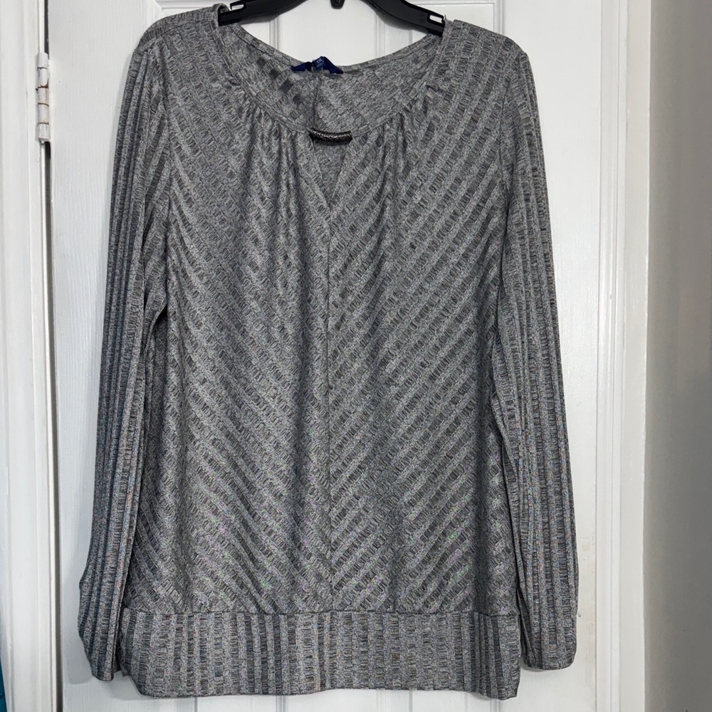 Apt. 9 Silver Long-Sleeve Top